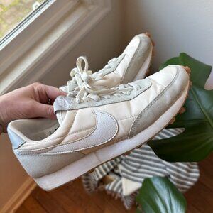 Nike Daybreak Women's Shoes - size 8